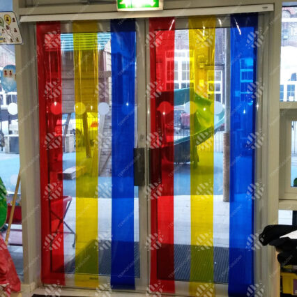 Termofüggöny színes szalaggal