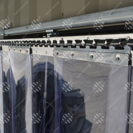 Elhúzható térelválasztó termofüggöny